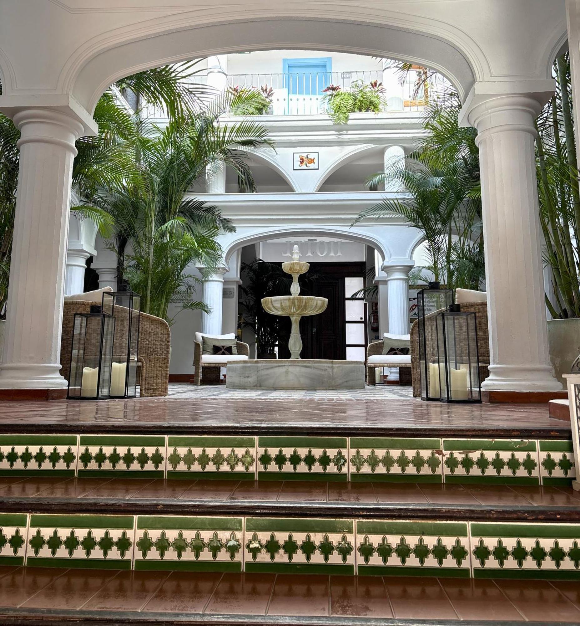 Hotel La Fonda 4*